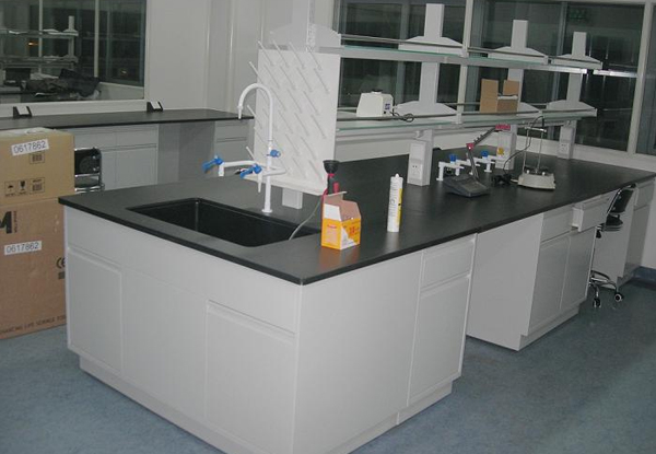 全鋼中央實(shí)驗(yàn)臺